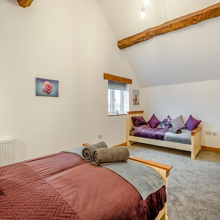 הוילה Abbots Bromley Babbling Brook Barn מראה חיצוני תמונה